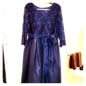 MOB Navy Dress. Jessica Howard 14W. Worn once